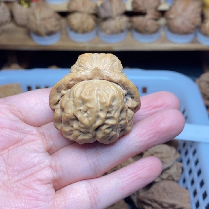 尖***子把件文玩核桃文玩