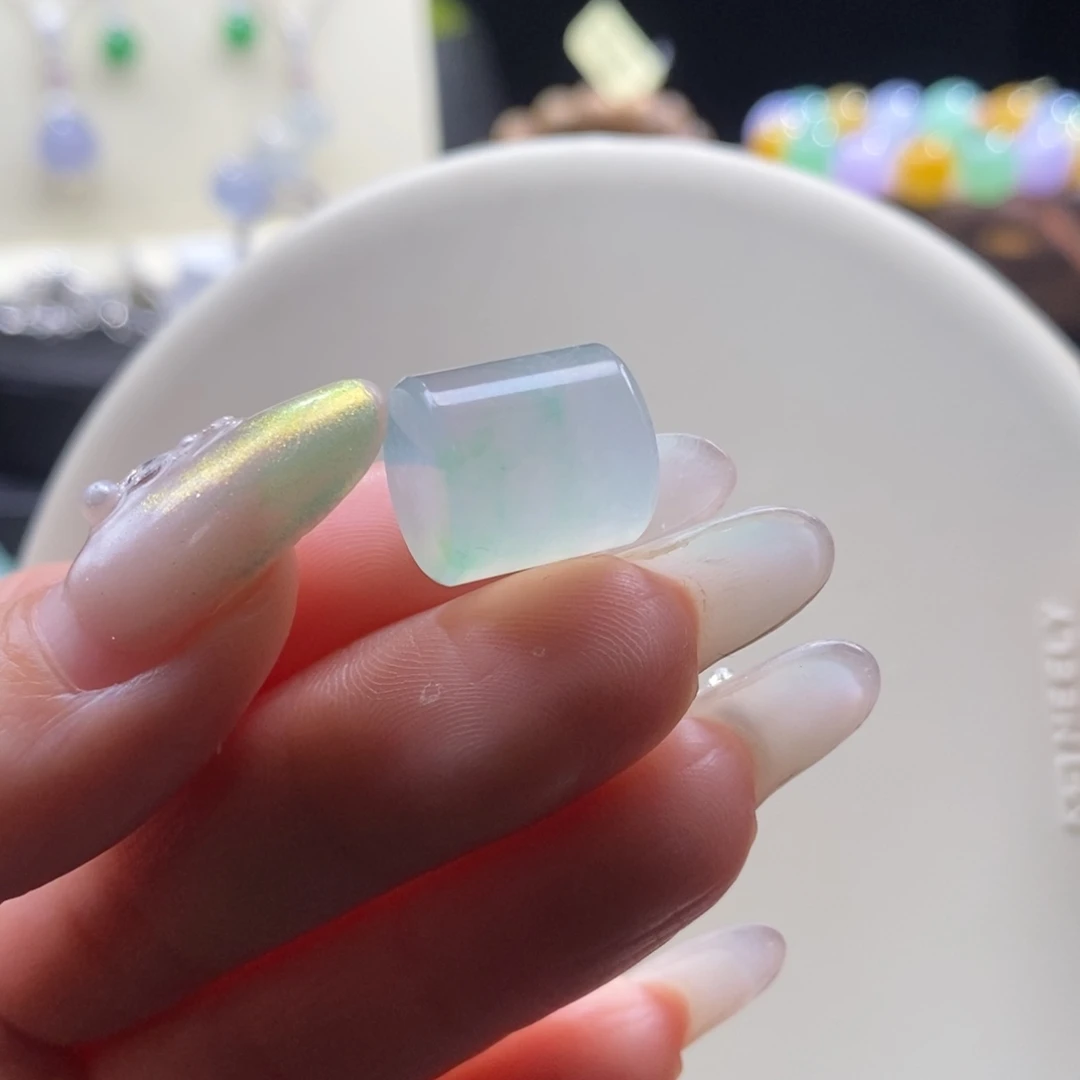 翡翠未镶嵌颈饰翡翠冰飘绿桶珠