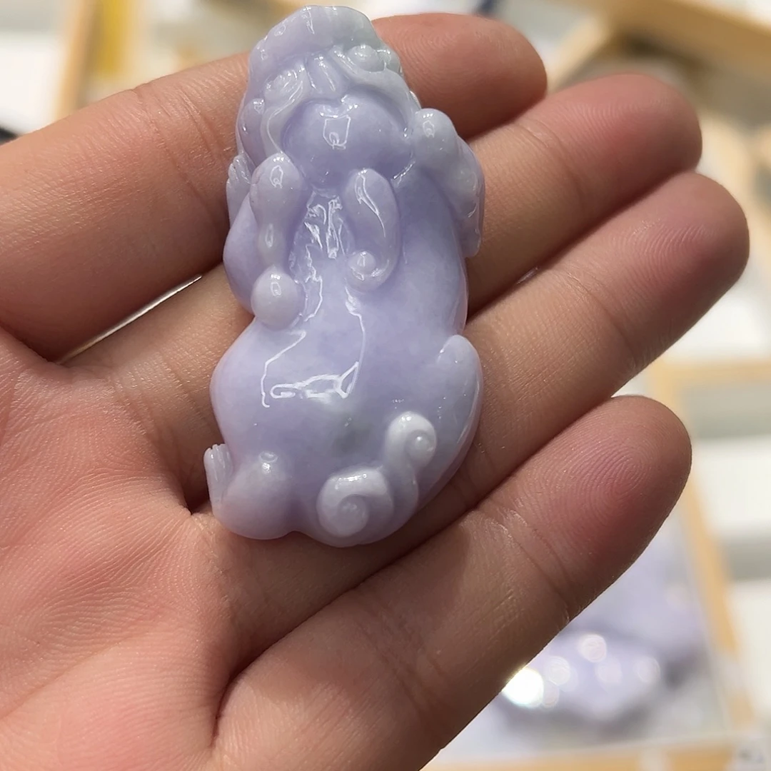 颈饰未镶嵌翡翠挂件