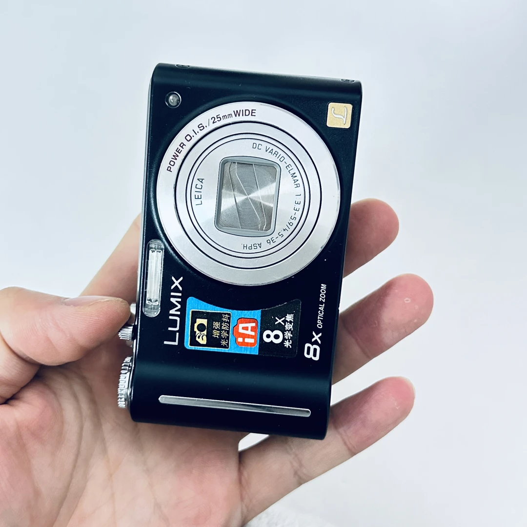 9新 Panasonic/松下 zr1 1200w像素8倍光变徕卡镜头人景都可拍