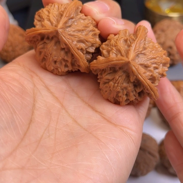 木质类文玩核桃盘山三棱39