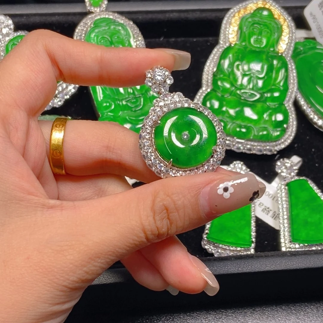 翡翠未镶嵌吊坠(不含链)