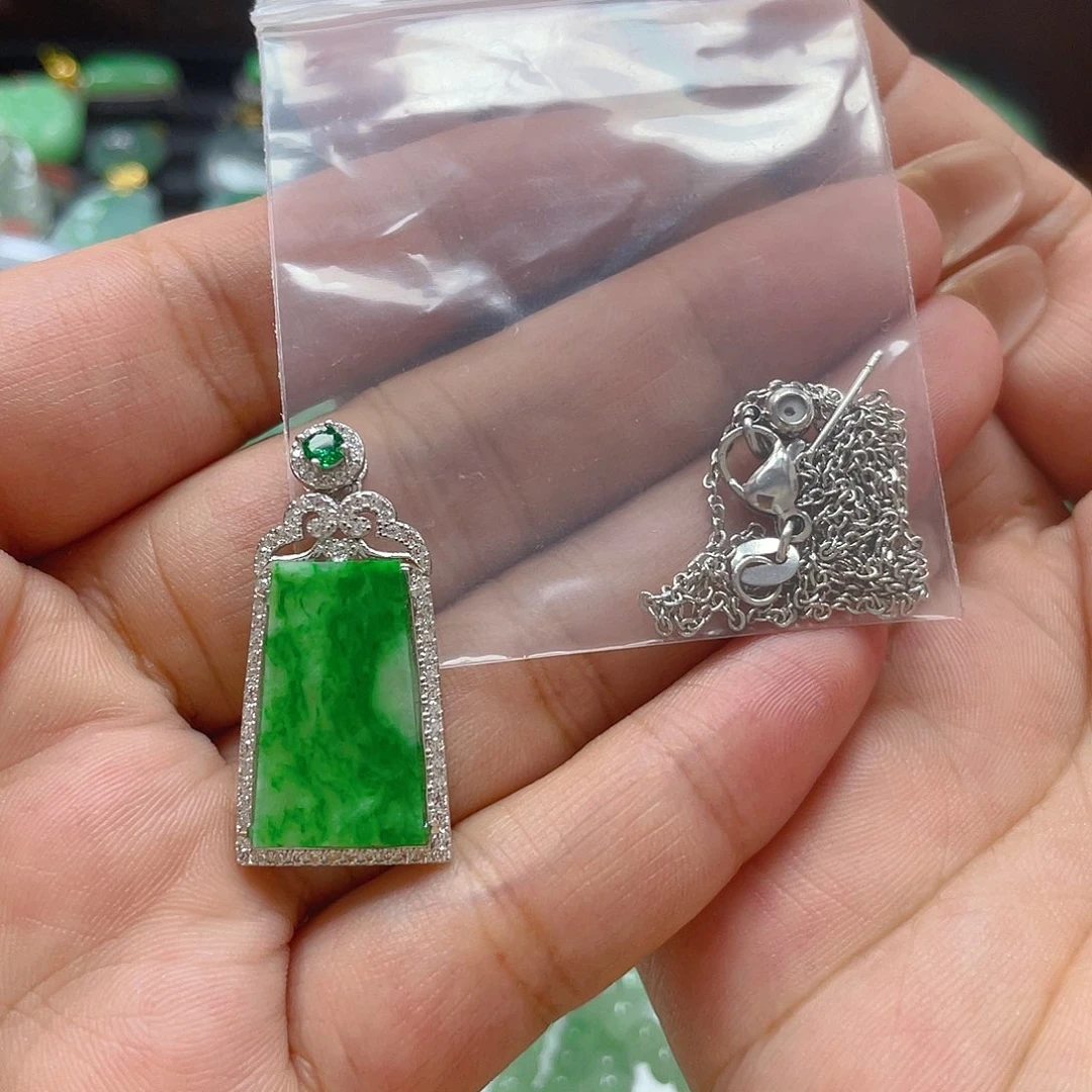 翡翠手镯未镶嵌翡翠260