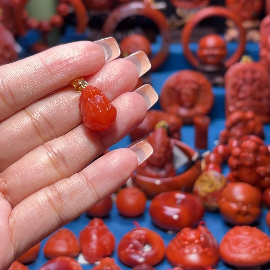 银S925镀金镶嵌雕刻南红玛瑙