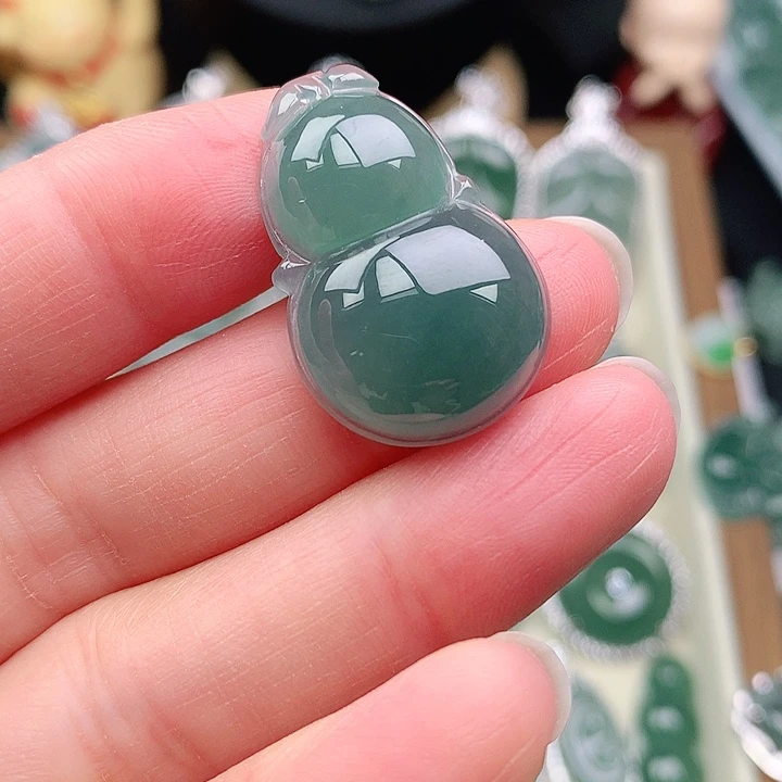 颈饰未镶嵌翡翠吊坠