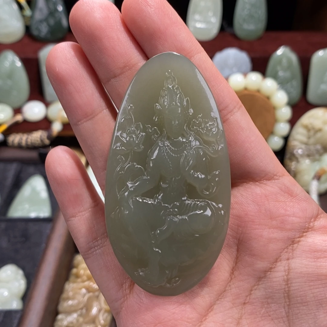 和田玉（糖玉）未镶嵌颈饰