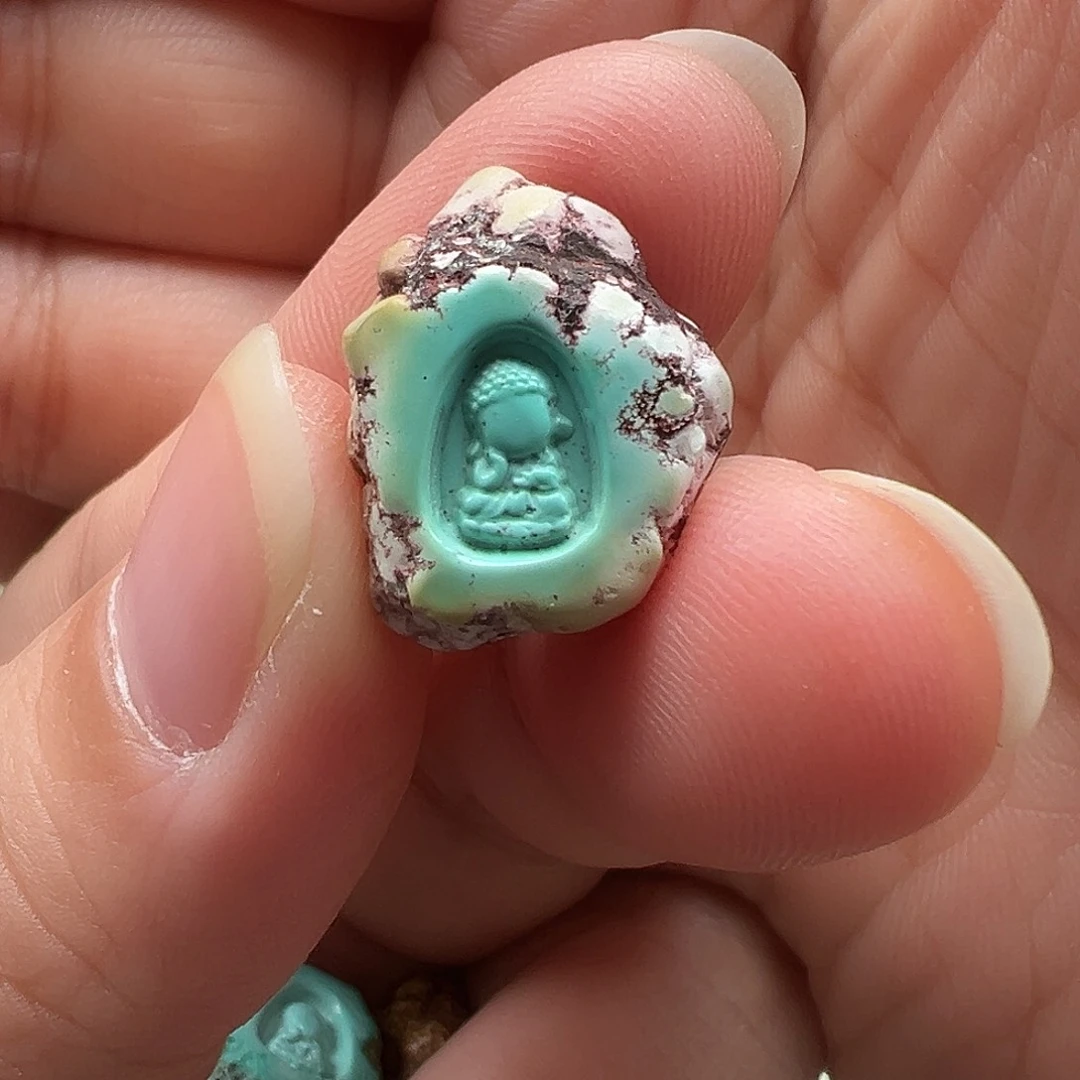 绿松石吊坠(不含链)未镶嵌?**?