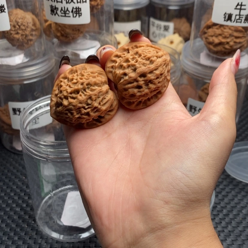 【闪购商品】核桃手串/手链?**墩金牛39。