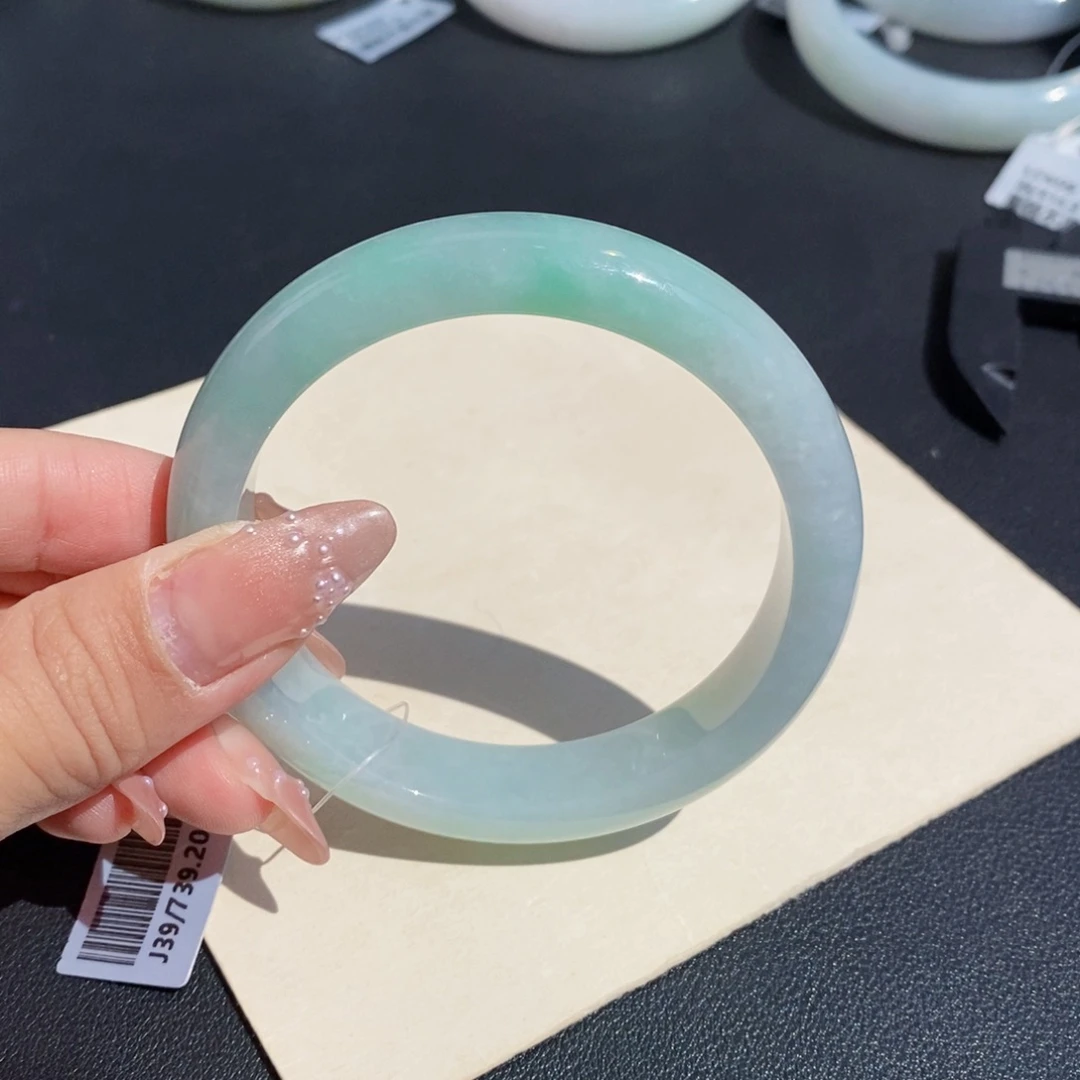 未镶嵌手镯翡翠57白底青