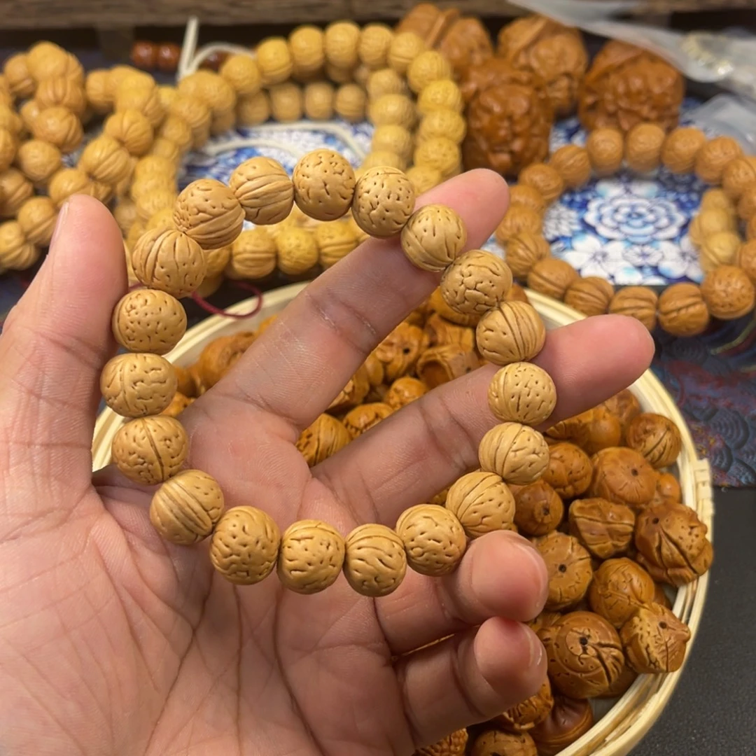 ****去桃核吊坠13尺寸东北野生