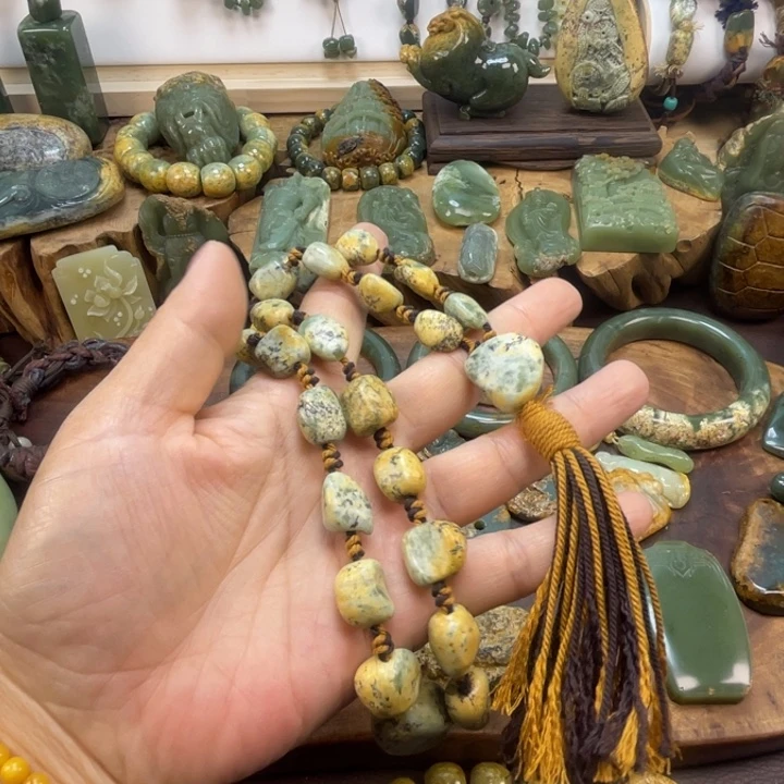 *****岫岩河磨玉（透闪石质玉）未镶嵌珠宝奇石