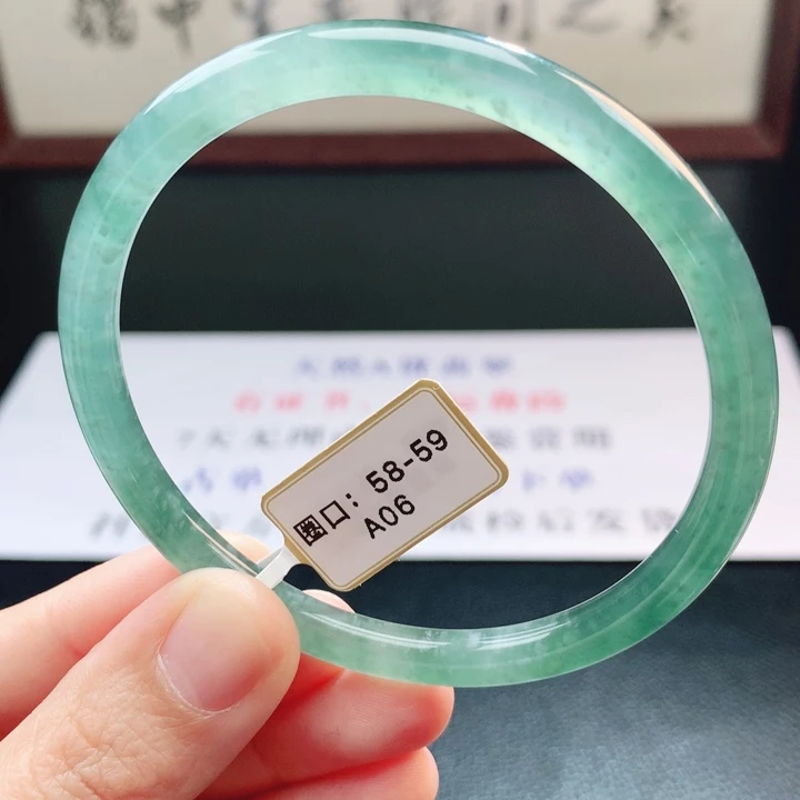 翡翠未镶嵌手镯翡翠手镯96