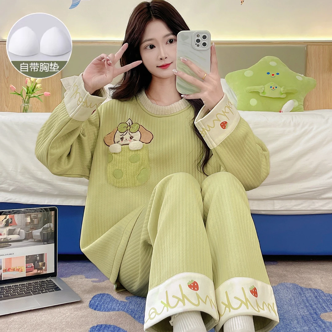 空气棉带胸垫睡衣女秋冬季新款长袖冬款保暖加厚家居服套装可外穿