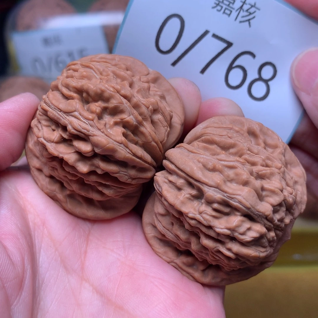 文玩核桃把件王***友毕业汉高楼44