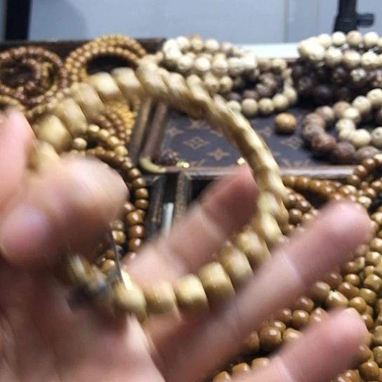 无非金属与**酱实心鼠包牛津红