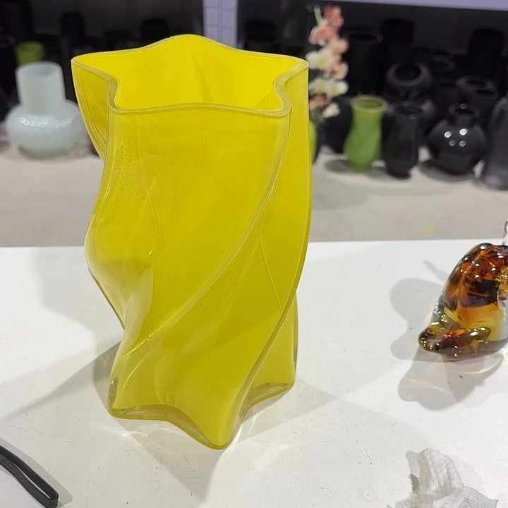 高度20厘米346688花瓶