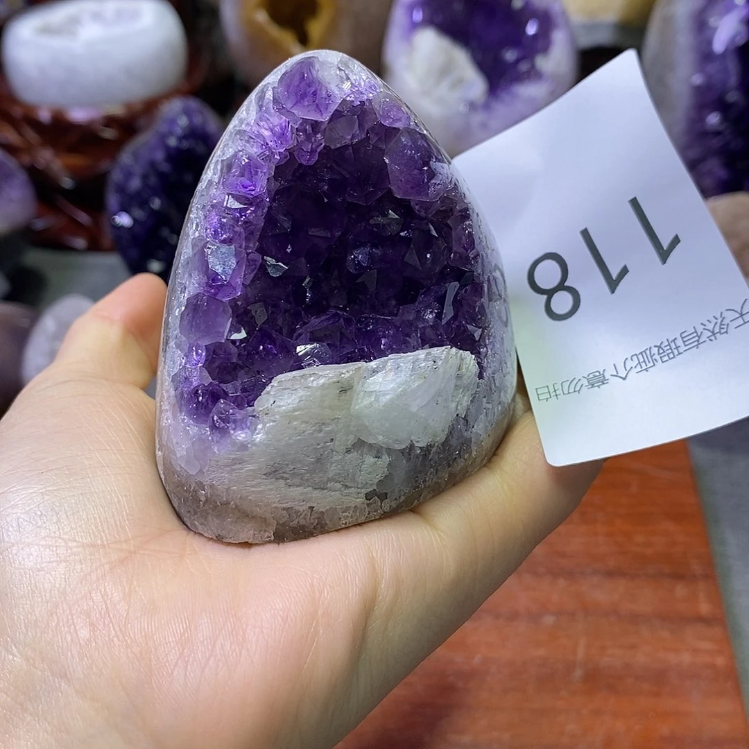 珠宝半成品未镶嵌紫晶