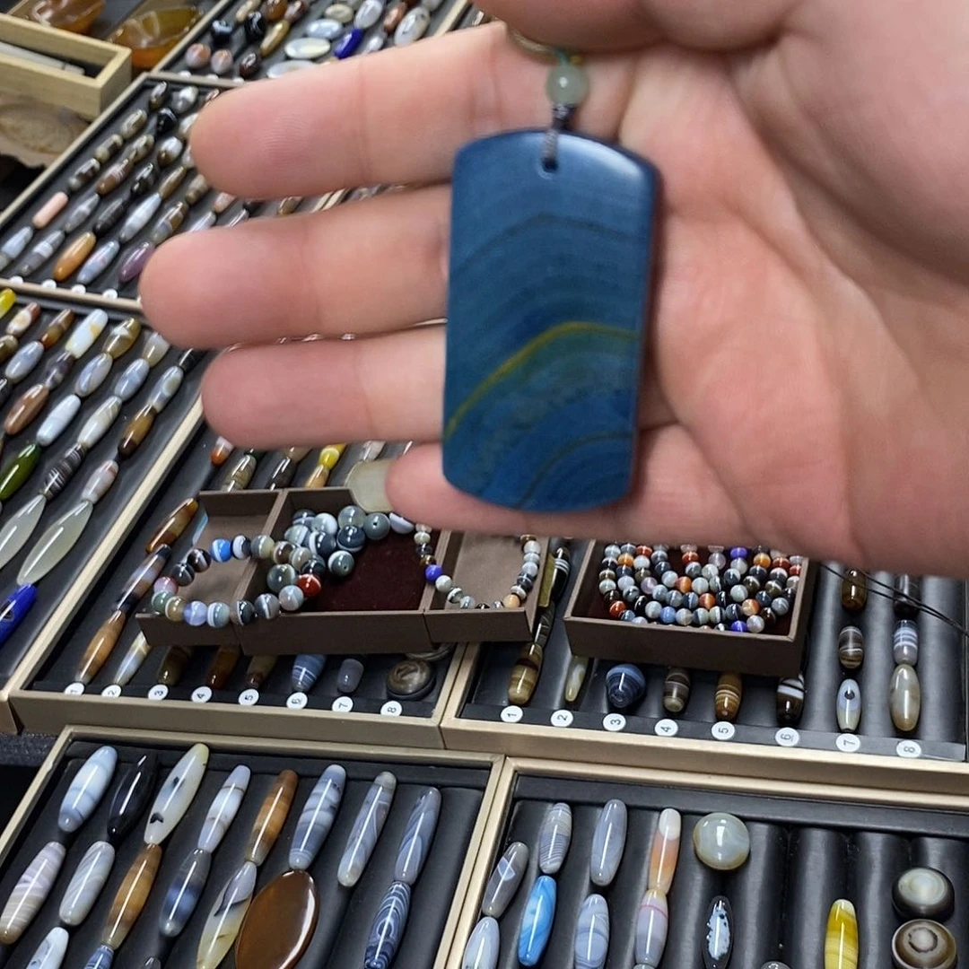 学***臻玛瑙/玉髓颈饰未镶嵌