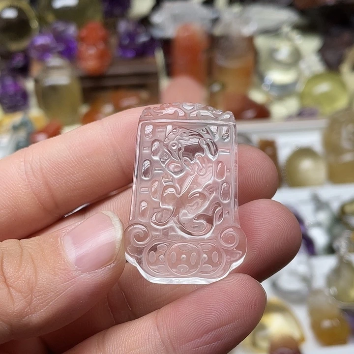 水晶颈饰未镶嵌貔貅牌