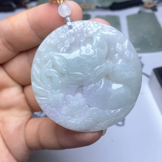 翡翠未镶嵌颈饰翡翠