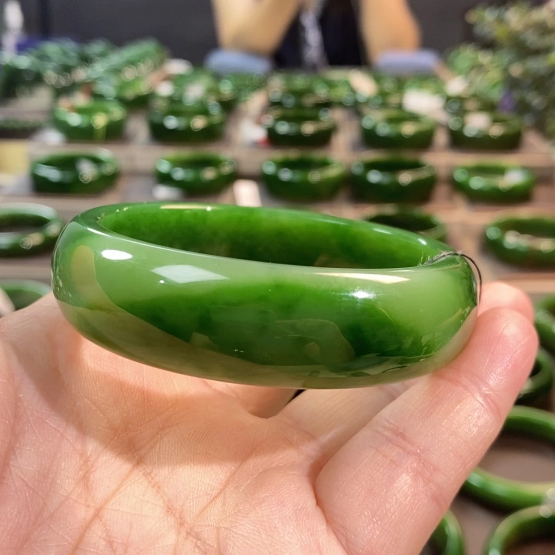 和田玉（碧玉）手镯未镶嵌