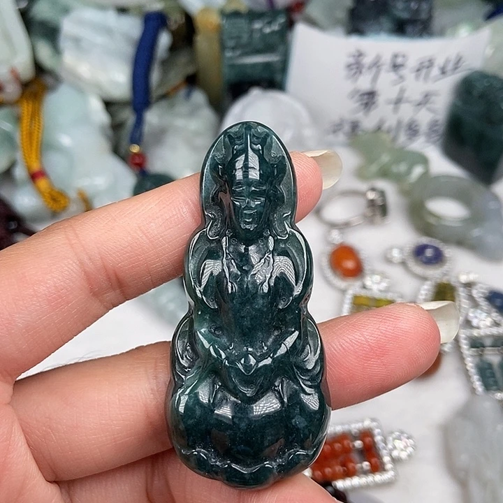 颈饰未镶嵌翡翠度***天翡翠