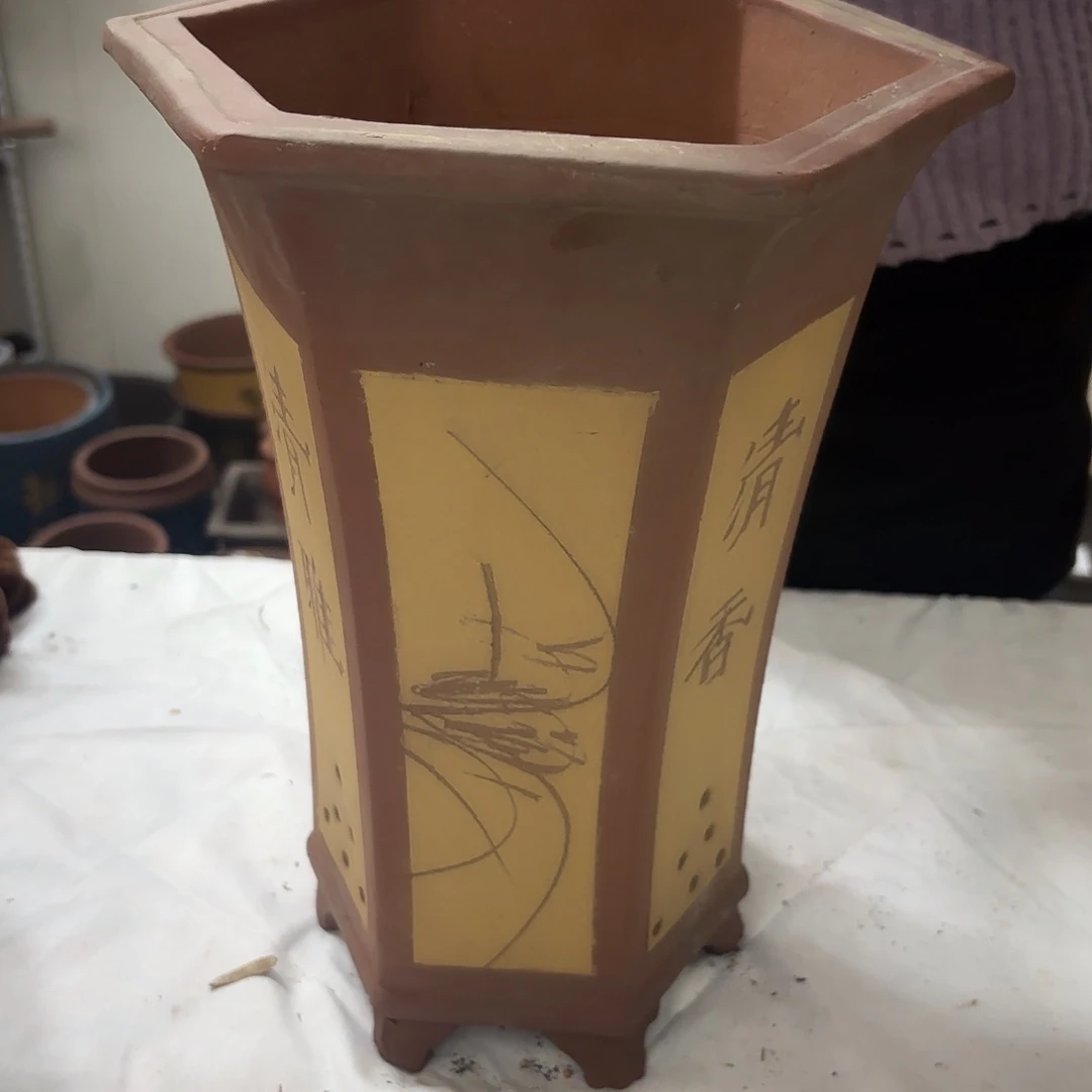 红陶宜兴紫砂大六方盆