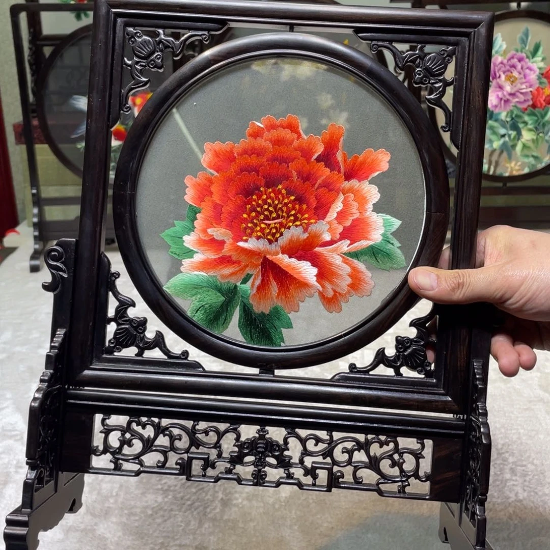 织绣非遗传承摆件