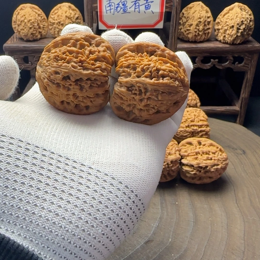 文玩核桃吊坠44拉丝球
