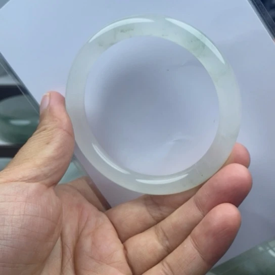 石英质玉（金丝玉）未镶嵌手镯