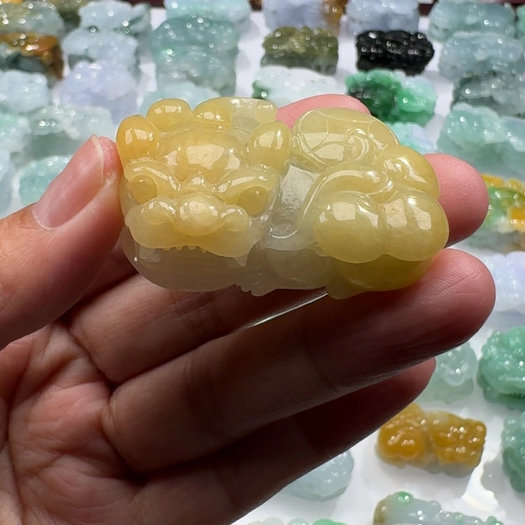 翡翠未镶嵌挂件貔貅