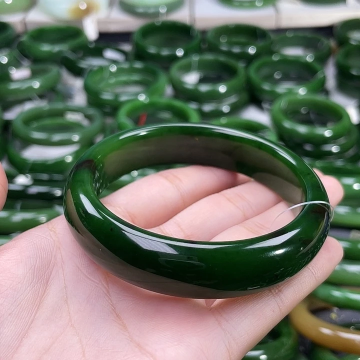 和田玉（碧玉）手镯未镶嵌