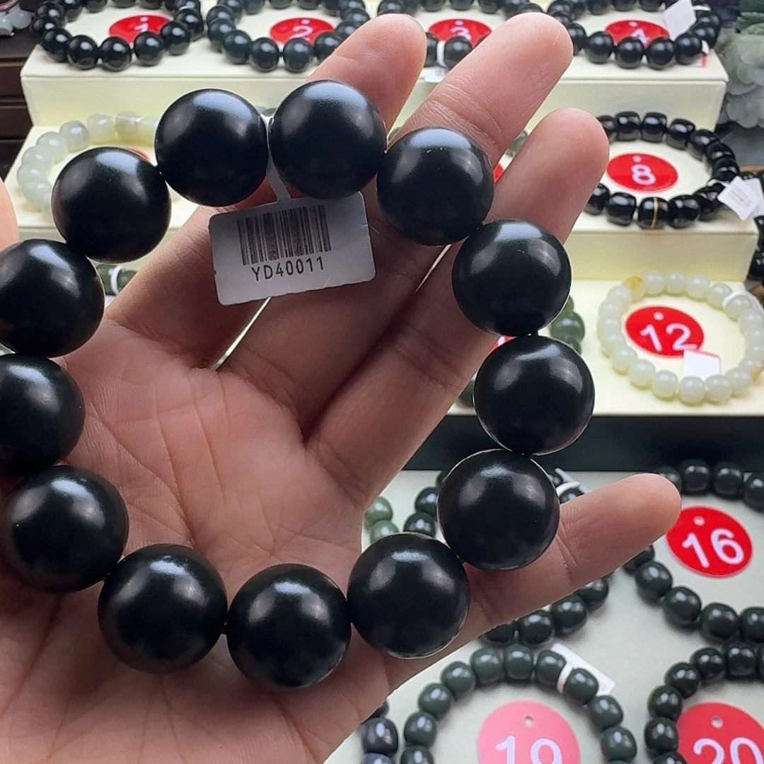 和田玉未镶嵌手串