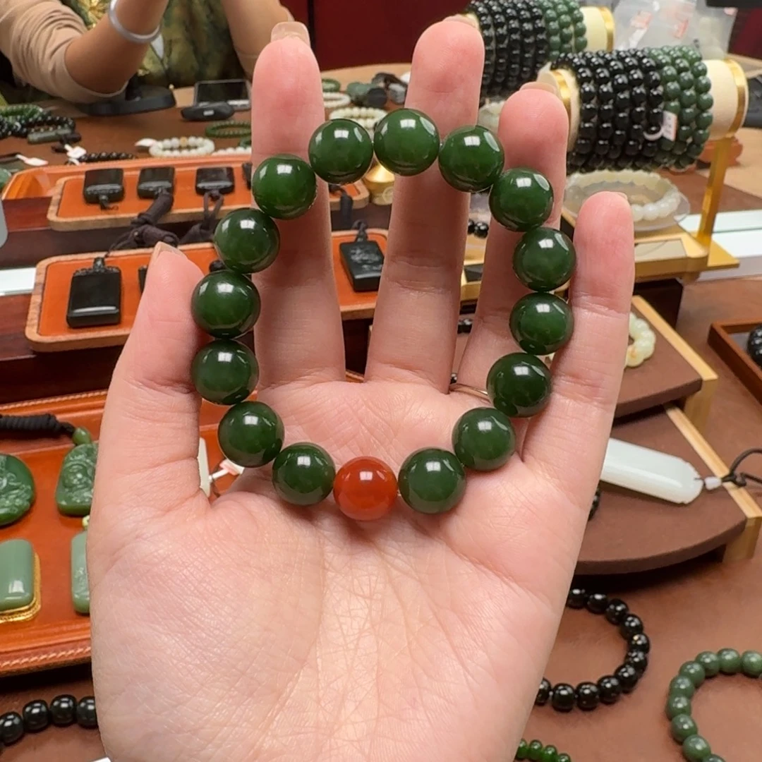 三***橱和田玉未镶嵌手链俄碧玉12圆