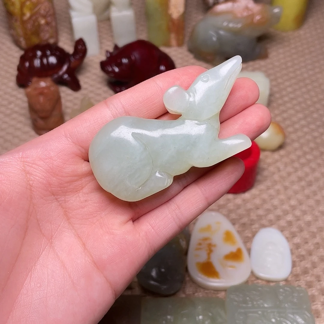 蛇纹石玉未镶嵌如图