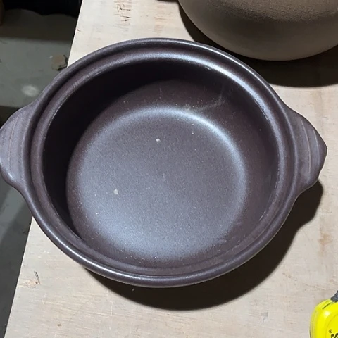 微瑕，明火，口径约22，高7无盖，1.2L