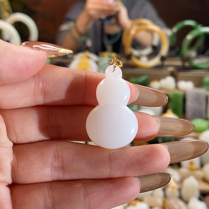 【闪购商品】和田玉吊坠18K金镶嵌