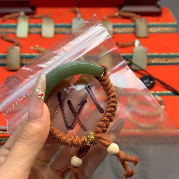 和田玉（糖玉）颈饰未镶嵌?****?