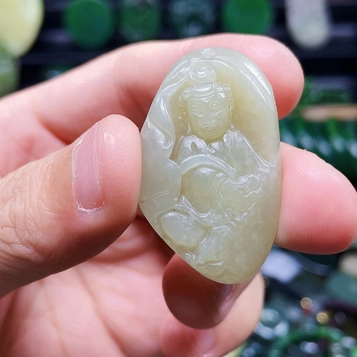 和田玉未镶嵌挂件