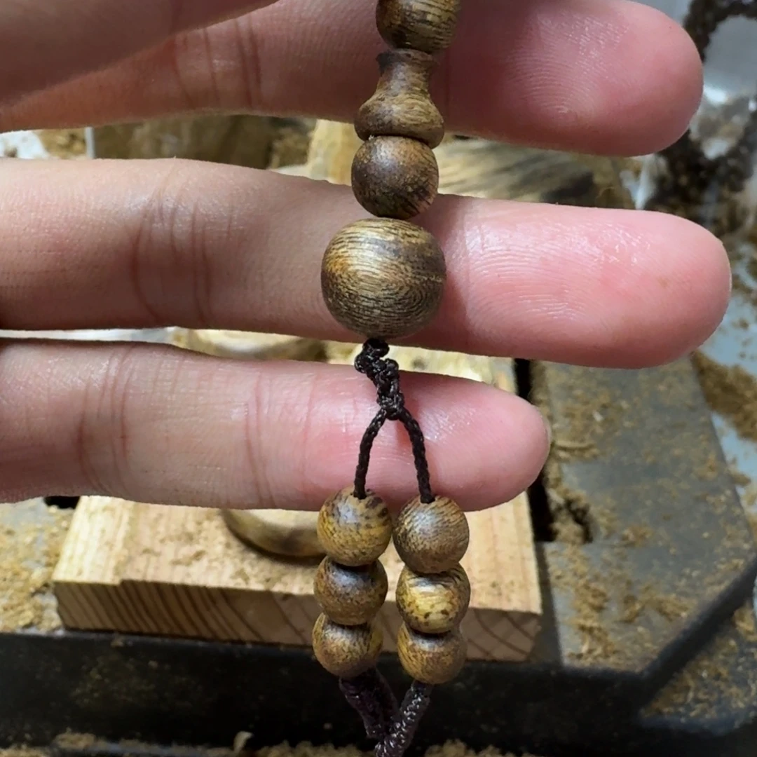 沉香碎屑沉香挂饰