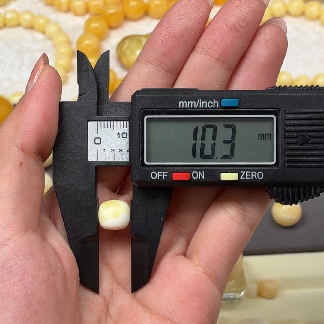 琥珀未镶嵌颈饰乌料奶橘瓷白花溶洞老型珠10.3mm