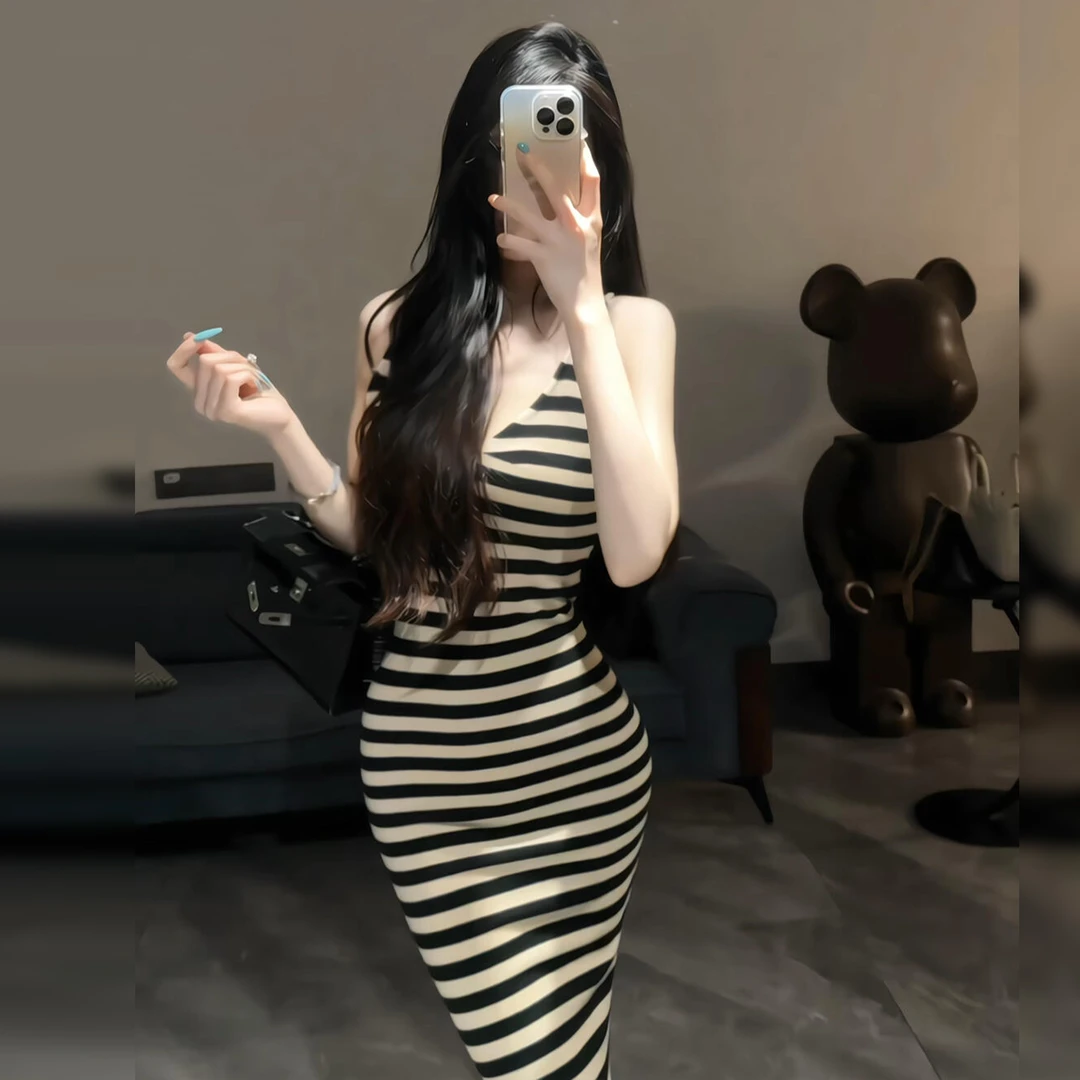 法式气质风情万种条纹修身包臀连衣裙女夏海边度假风轻奢韩系长裙