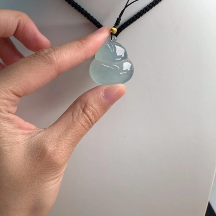 颈饰未镶嵌翡翠….