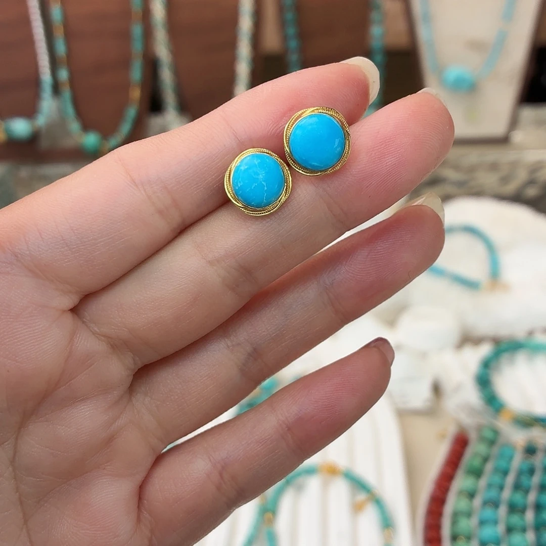 绿松石18K金镶嵌耳饰