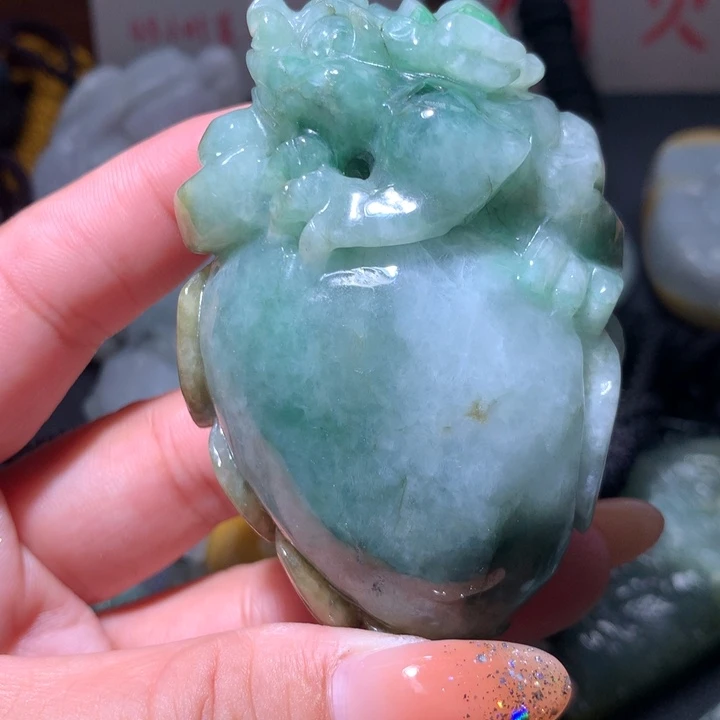 翡翠未镶嵌颈饰保真天然A货翡翠