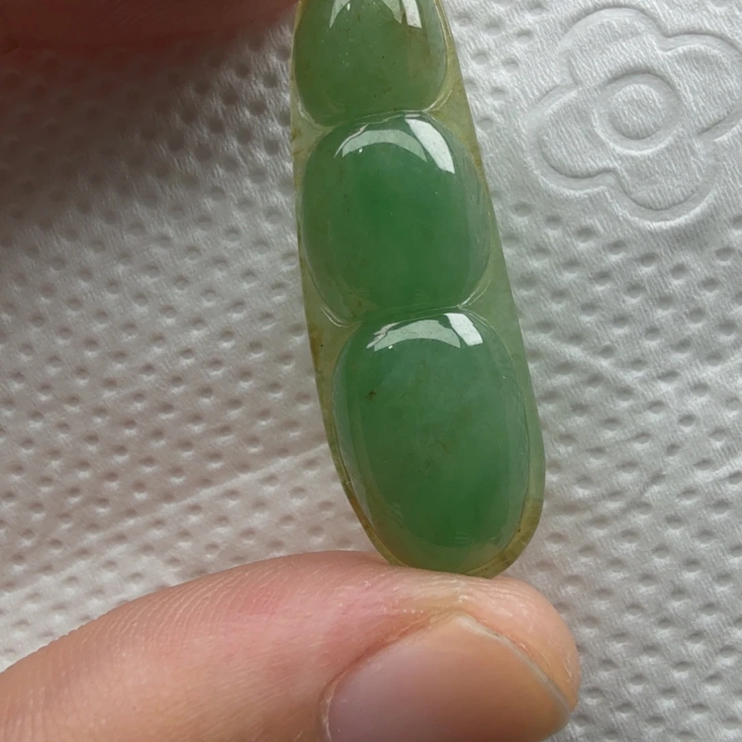 翡翠未镶嵌颈饰224