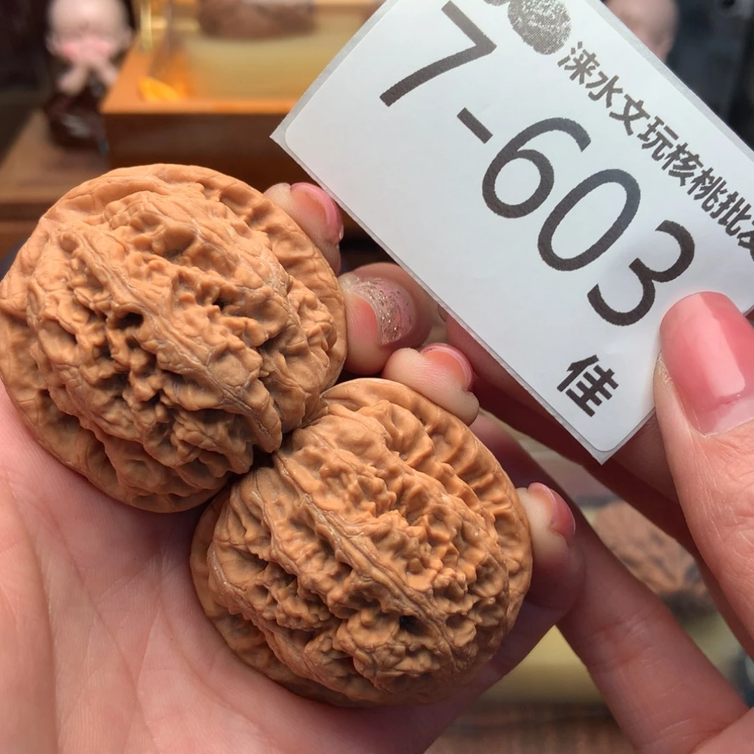 文玩核桃把件42粗筋