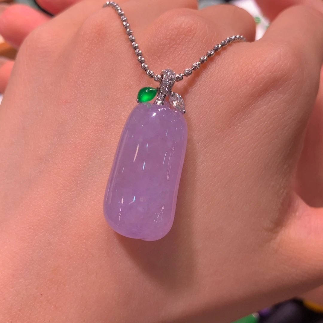 吊坠(不含链)18K金镶嵌翡翠