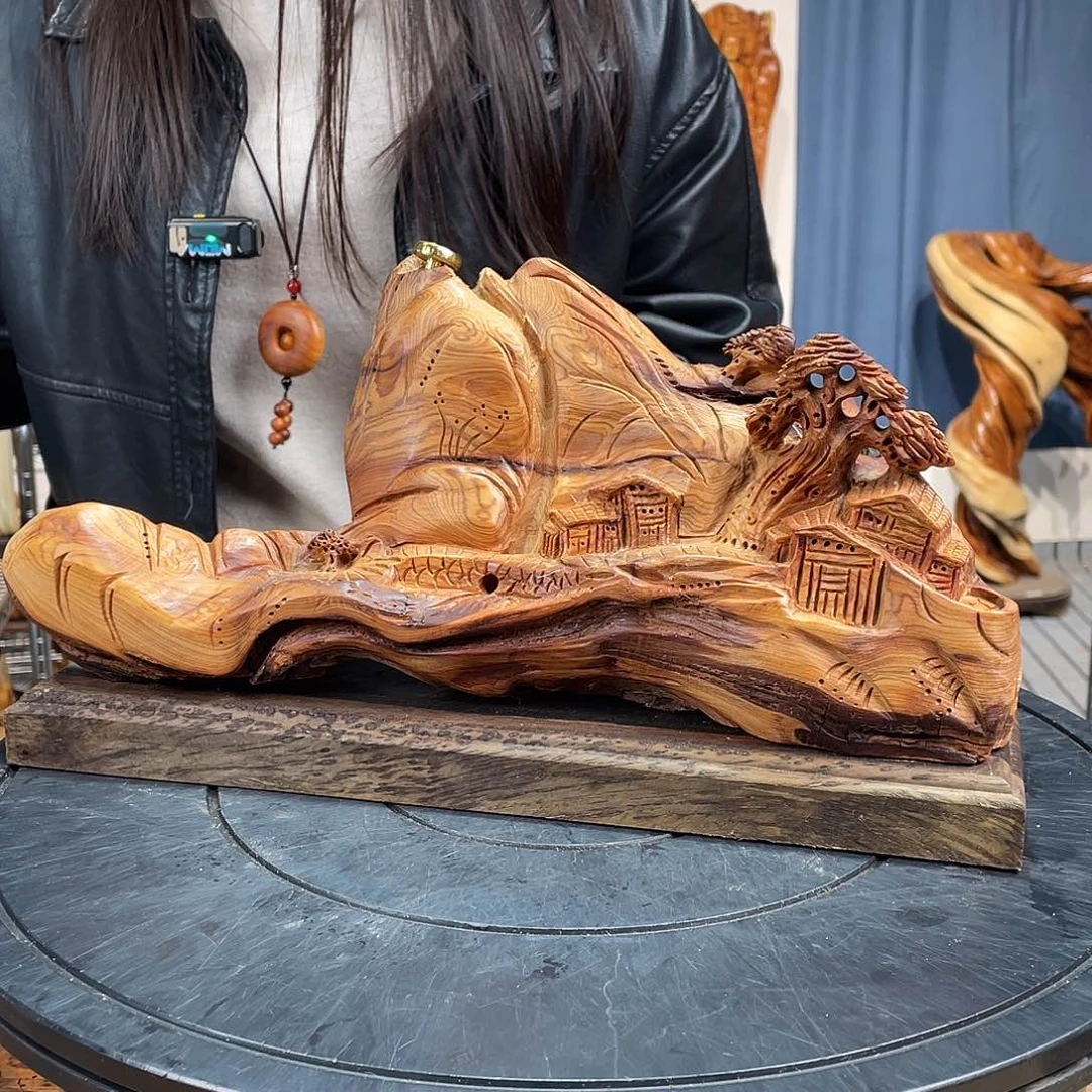 柏木（崖柏）随型艺术根雕