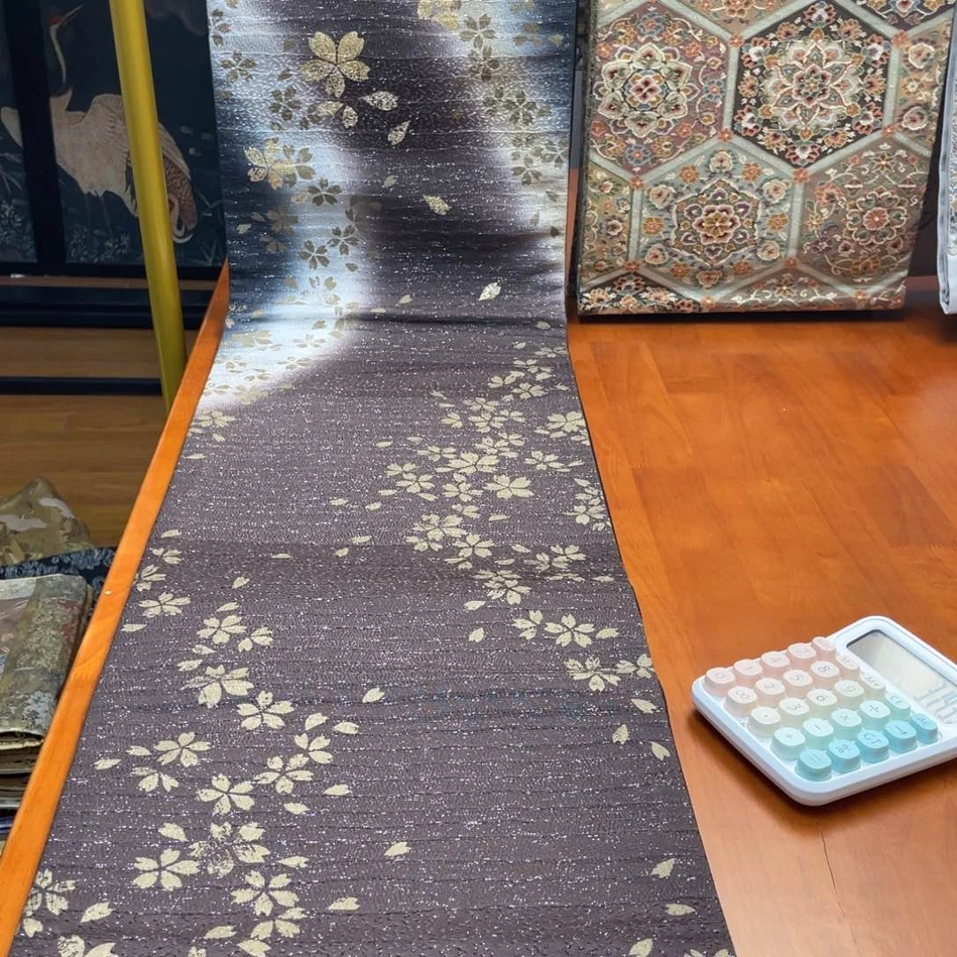 织绣全通银箔樱花纹